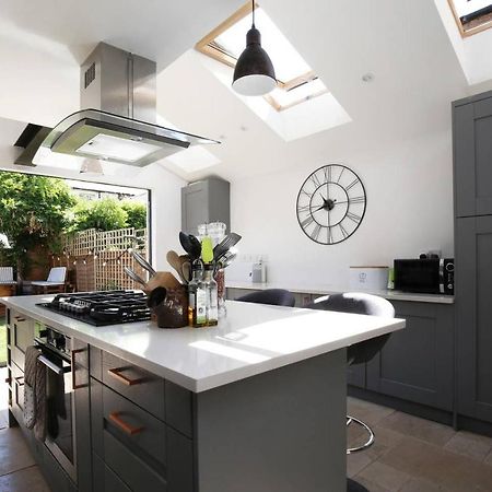 Modern, Chic 2Br Townhouse In Central オックスフォード エクステリア 写真